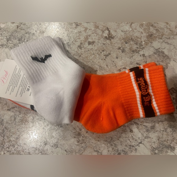 VS PINK Halloween Bat & Spoiled Bat 2-Pack Quarter Socks NEW - Picture 9 of 9
